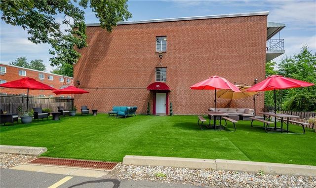 115 South Main Street B15, West Hartford, CT 06107