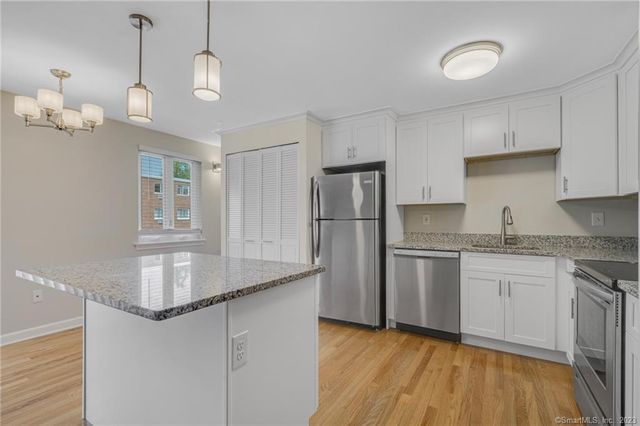 115 South Main Street B15, West Hartford, CT 06107