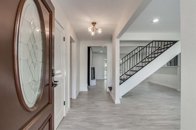 3008 Robin Ridge Road, Oklahoma City, OK 73120