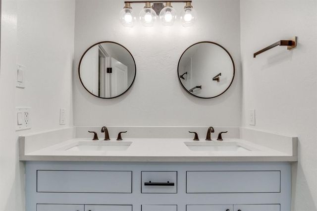 3008 Robin Ridge Road, Oklahoma City, OK 73120