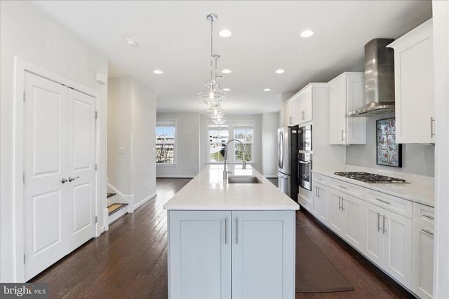 9298 WILD BLACK CHERRY CT, Fairfax, VA 22031