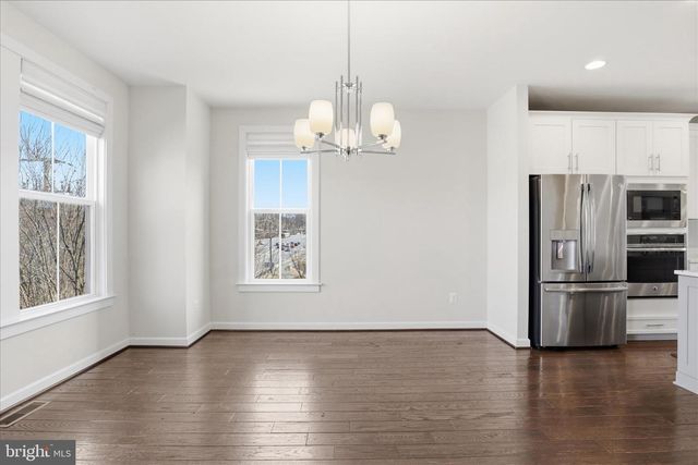 9298 WILD BLACK CHERRY CT, Fairfax, VA 22031