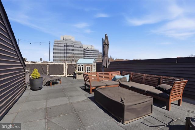 9298 WILD BLACK CHERRY CT, Fairfax, VA 22031