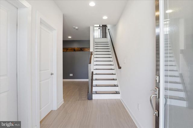 9298 WILD BLACK CHERRY CT, Fairfax, VA 22031