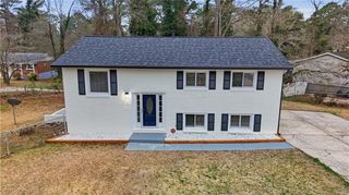 1332 Pineglen Drive, Riverdale, GA 30296