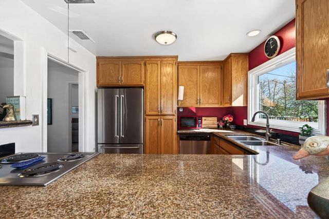 2535 Danube Dr, Sacramento, CA 95821