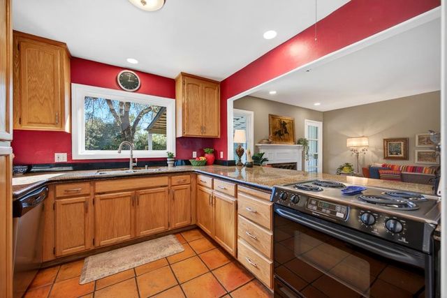 2535 Danube Dr, Sacramento, CA 95821