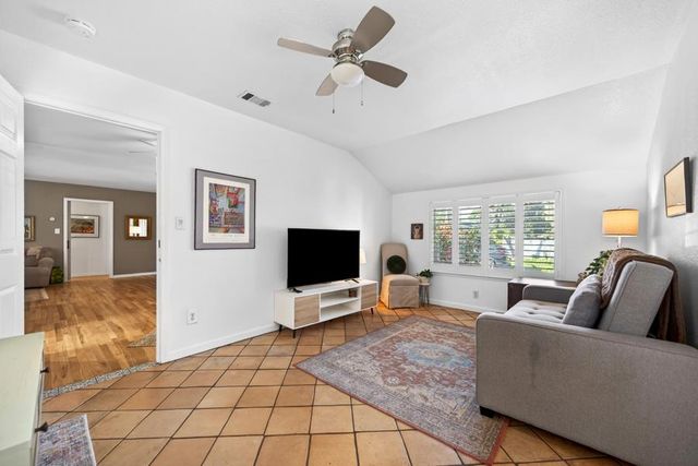 2535 Danube Dr, Sacramento, CA 95821