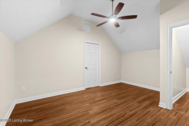 1700 Mahogany Run Dr, La Grange, KY 40031