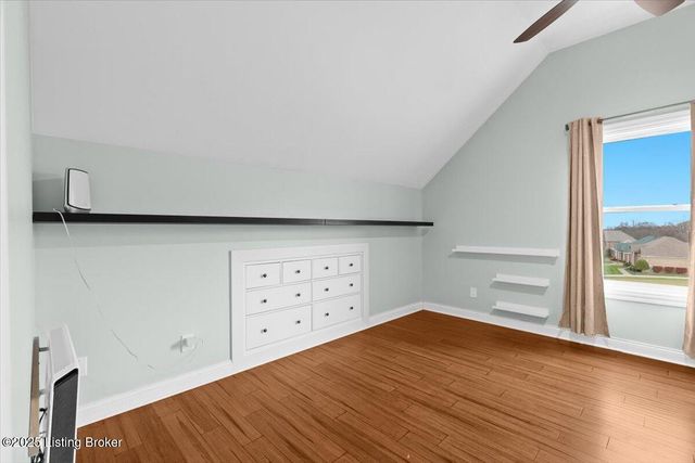 1700 Mahogany Run Dr, La Grange, KY 40031