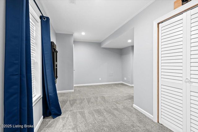 1700 Mahogany Run Dr, La Grange, KY 40031