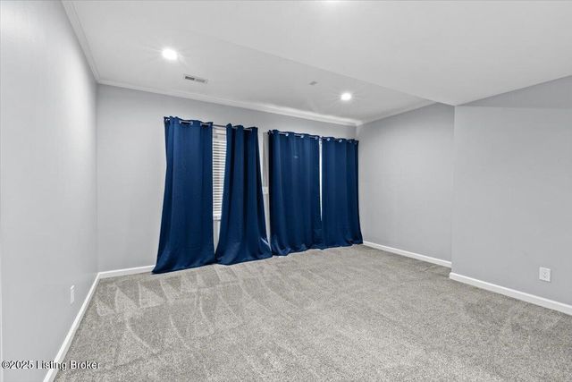 1700 Mahogany Run Dr, La Grange, KY 40031