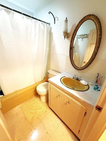 25 Seventh, New Bedford, MA 02740