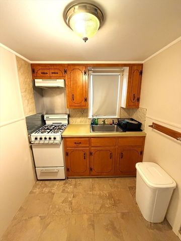 25 Seventh, New Bedford, MA 02740