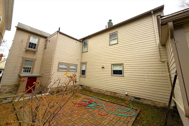 25 Seventh, New Bedford, MA 02740