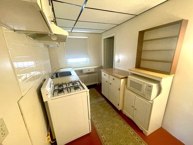 25 Seventh, New Bedford, MA 02740