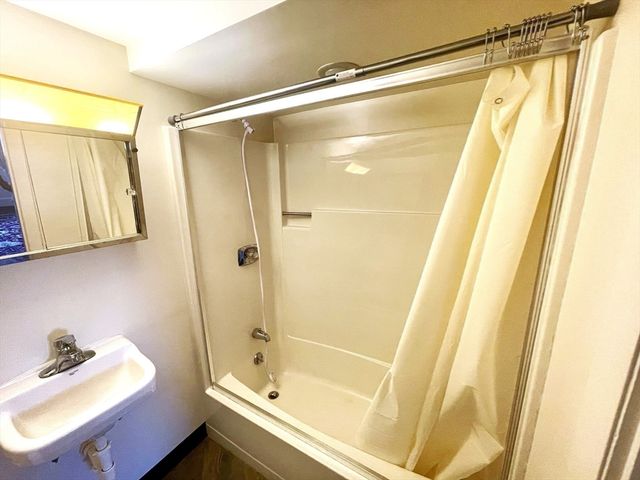 25 Seventh, New Bedford, MA 02740