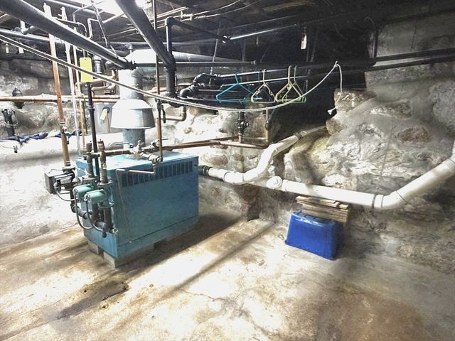 25 Seventh, New Bedford, MA 02740