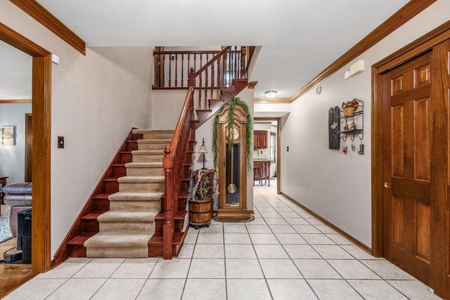 8185 Linden Leaf Circle, Columbus, OH 43235