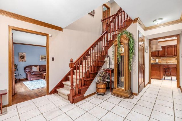 8185 Linden Leaf Circle, Columbus, OH 43235