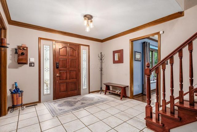8185 Linden Leaf Circle, Columbus, OH 43235
