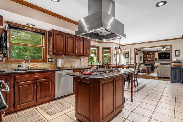 8185 Linden Leaf Circle, Columbus, OH 43235