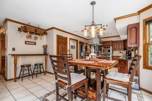 8185 Linden Leaf Circle, Columbus, OH 43235