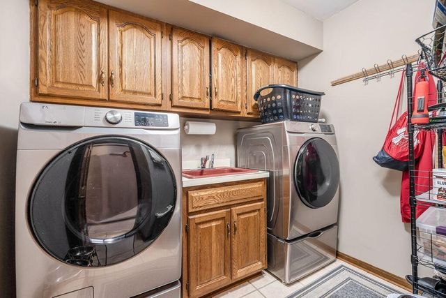 8185 Linden Leaf Circle, Columbus, OH 43235