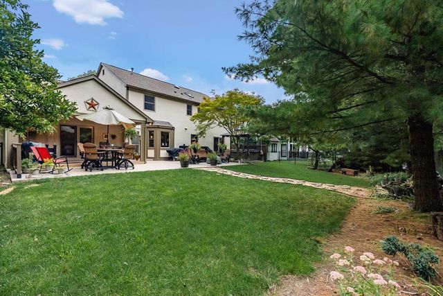 8185 Linden Leaf Circle, Columbus, OH 43235