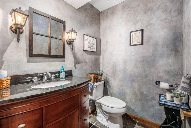 8185 Linden Leaf Circle, Columbus, OH 43235