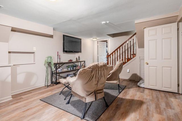 8185 Linden Leaf Circle, Columbus, OH 43235