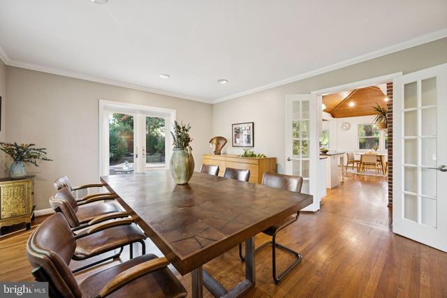 6 SPRING HILL CT, Chevy Chase, MD 20815