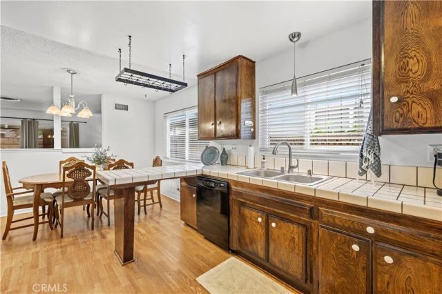 27117 Elias Avenue, Saugus, CA 91350