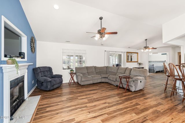 204 Junius Drive, Newport, NC 28570