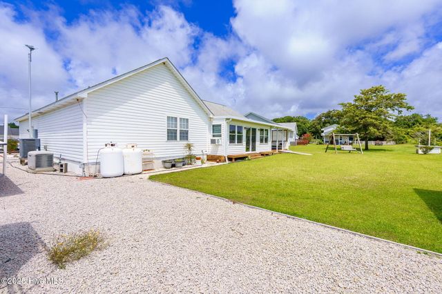204 Junius Drive, Newport, NC 28570