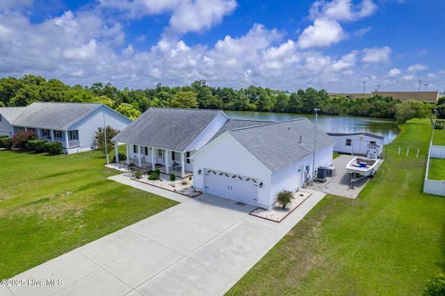 204 Junius Drive, Newport, NC 28570