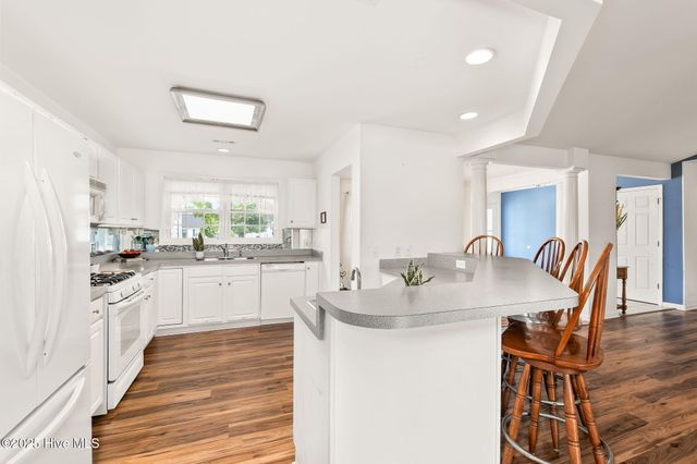 204 Junius Drive, Newport, NC 28570