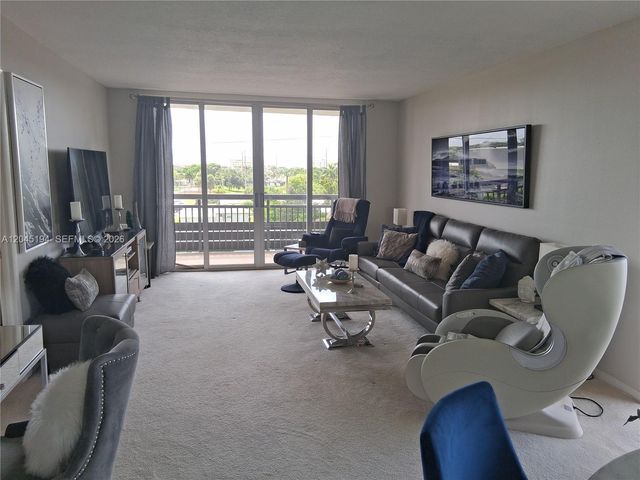 555 NW 4th Ave 4250, Boca Raton, FL 33432