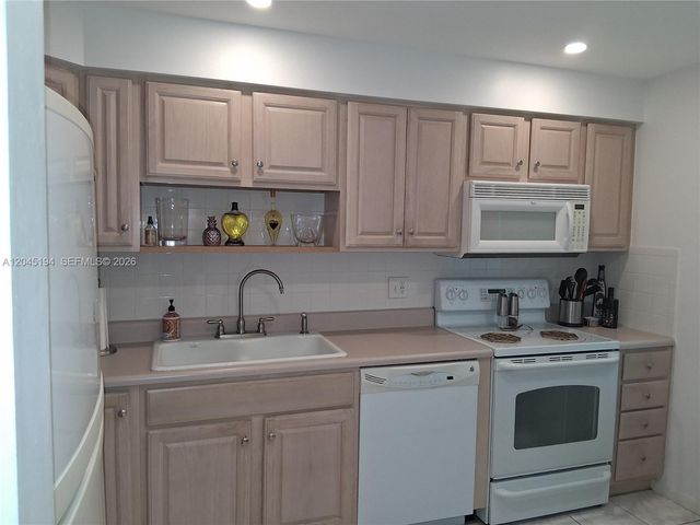 555 NW 4th Ave 4250, Boca Raton, FL 33432