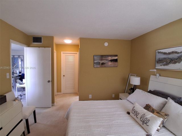 555 NW 4th Ave 4250, Boca Raton, FL 33432