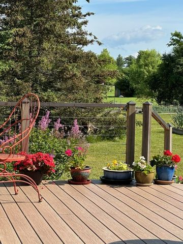 29 Mount Pleasant Drive, Brandon, VT 05733