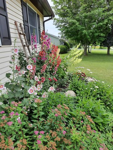 29 Mount Pleasant Drive, Brandon, VT 05733