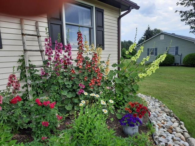 29 Mount Pleasant Drive, Brandon, VT 05733