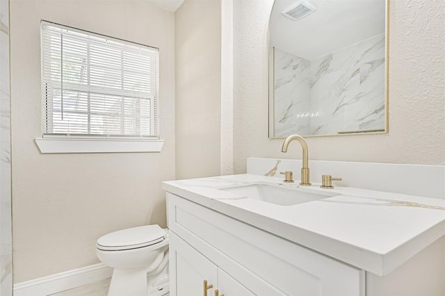 5622 Canterway Drive, Houston, TX 77048