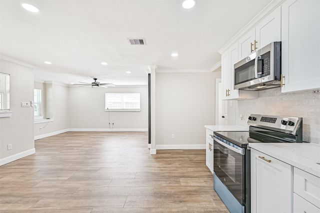 5622 Canterway Drive, Houston, TX 77048