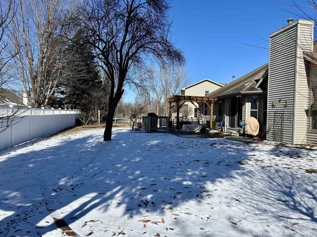 2169 KENSINGTON DRIVE, Green Bay, WI 54311