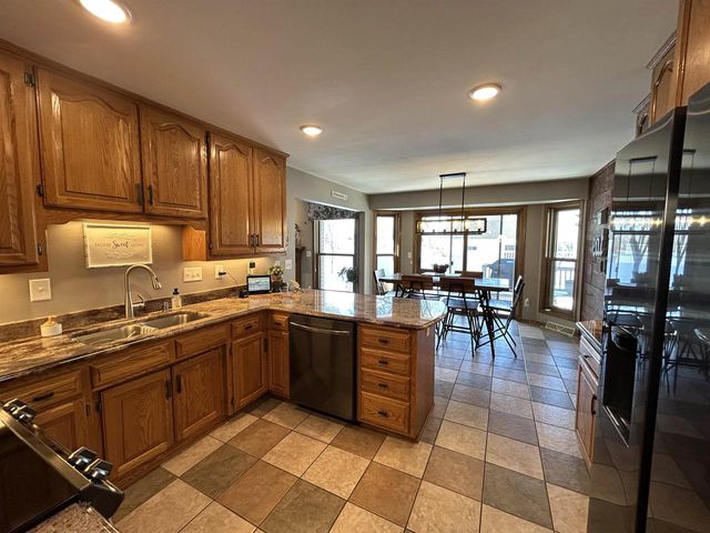 2169 KENSINGTON DRIVE, Green Bay, WI 54311