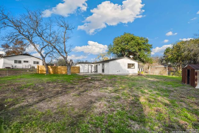 7602 Strolling, Live Oak, TX 78233