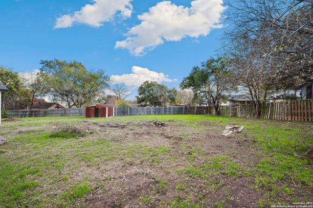 7602 Strolling, Live Oak, TX 78233