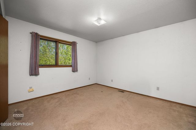 5175 E Sams Circle, Wasilla, AK 99654